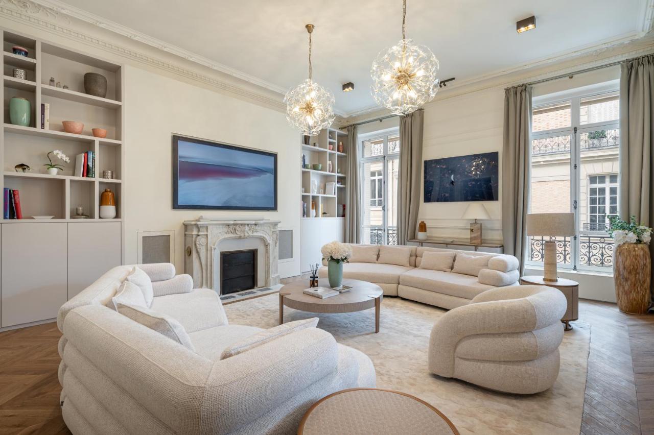 Avenue Montaigne - Champs Elysees Appartamento *