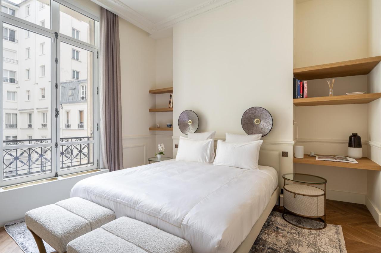 Appartamento Avenue Montaigne - Champs Elysees Parigi