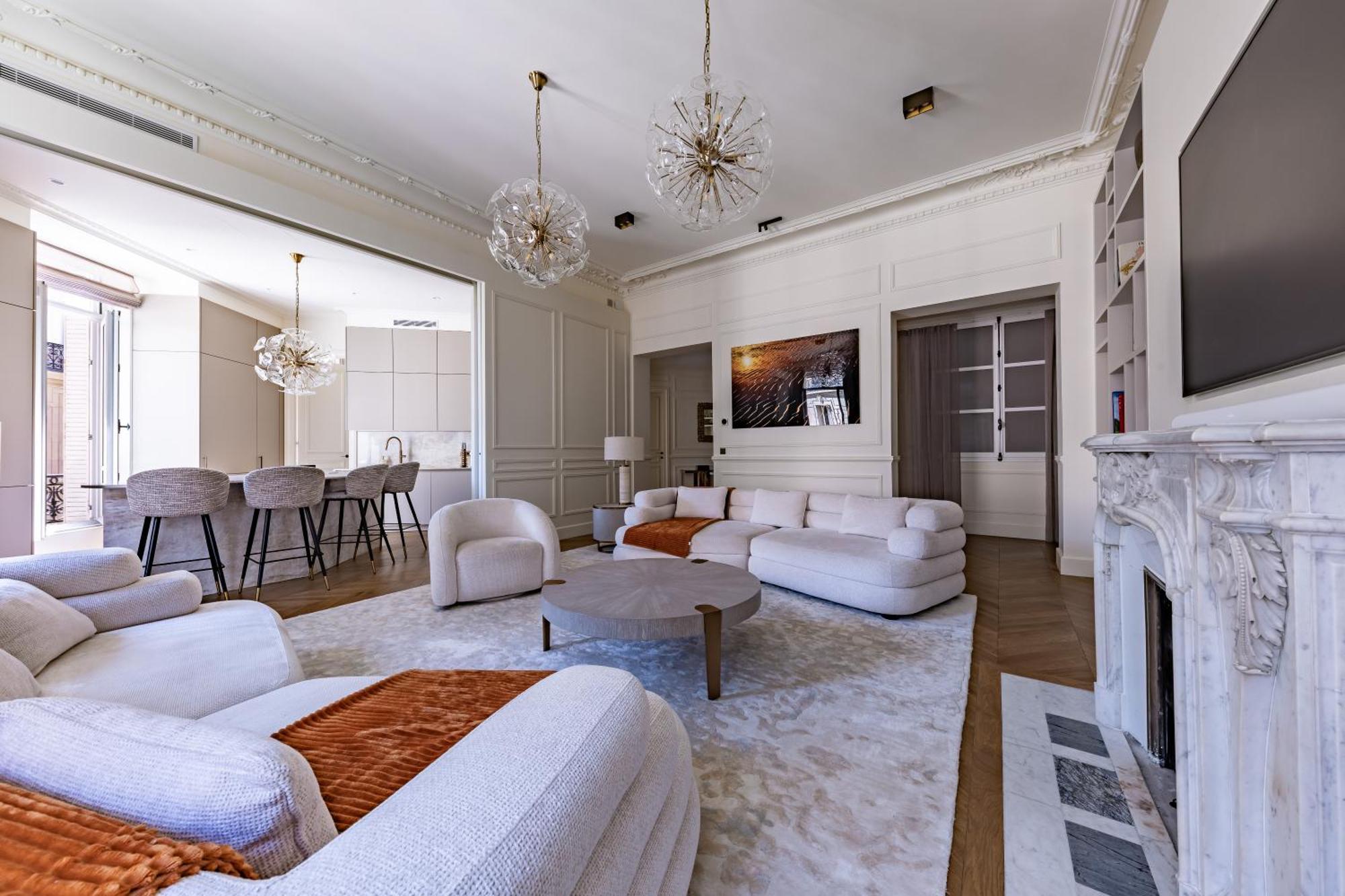 Appartamento Avenue Montaigne - Champs Elysees Parigi