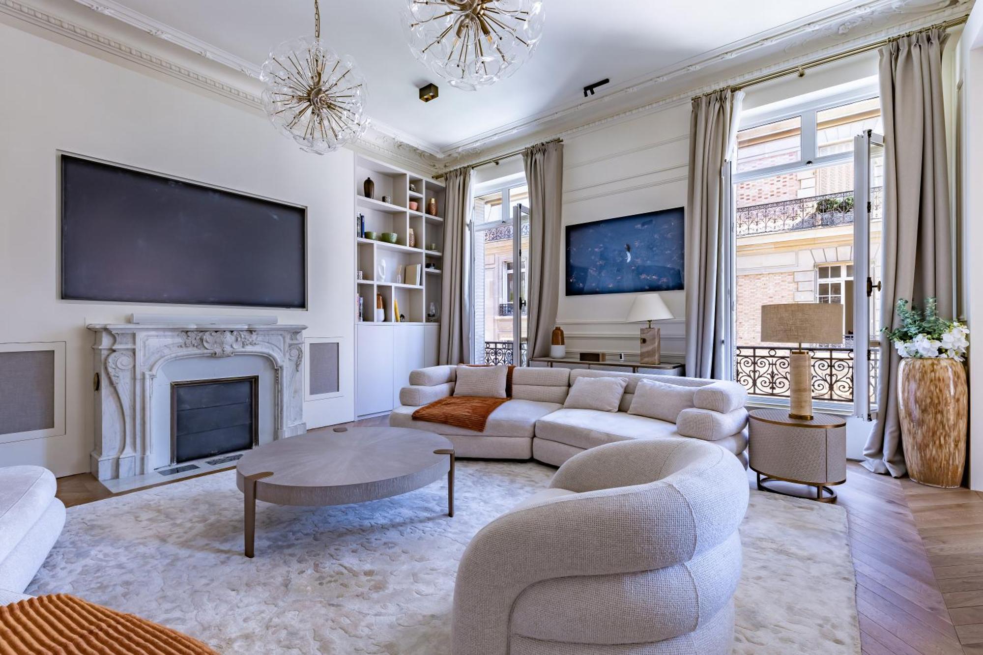 Avenue Montaigne - Champs Elysees Apartment *